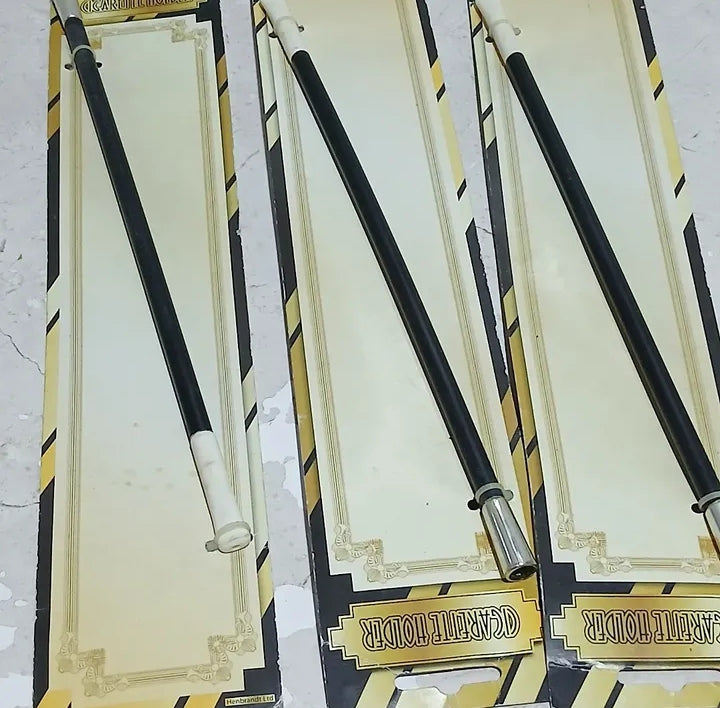 20s Style Cig Holder